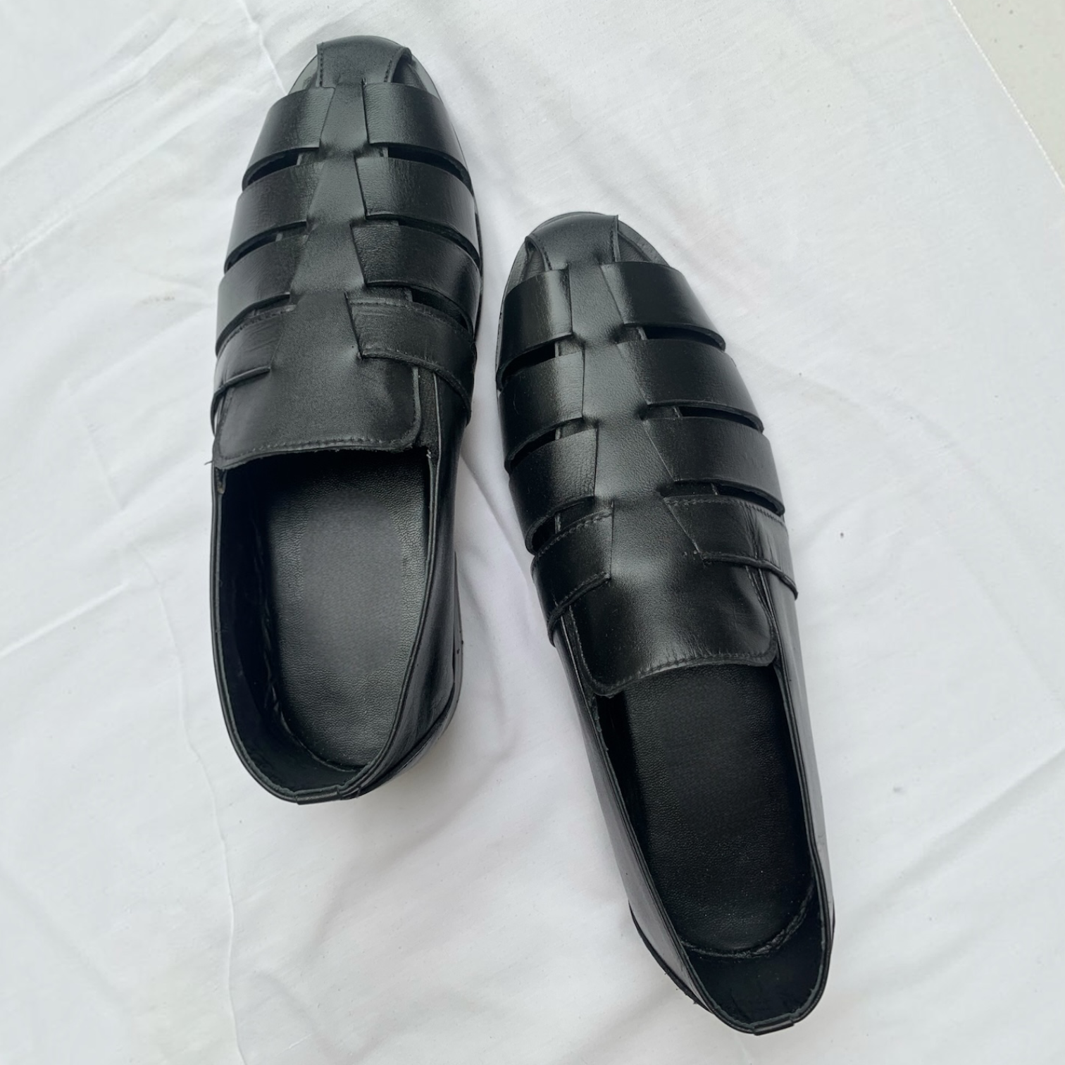 Men's handmade leather fisherman sandals by TAILOR LEATHER, featuring durable straps and classic design for casual wear.